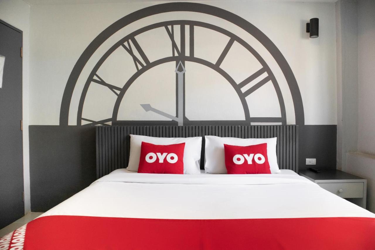 Oyo 501 At Night Hostel Phuket Exterior photo