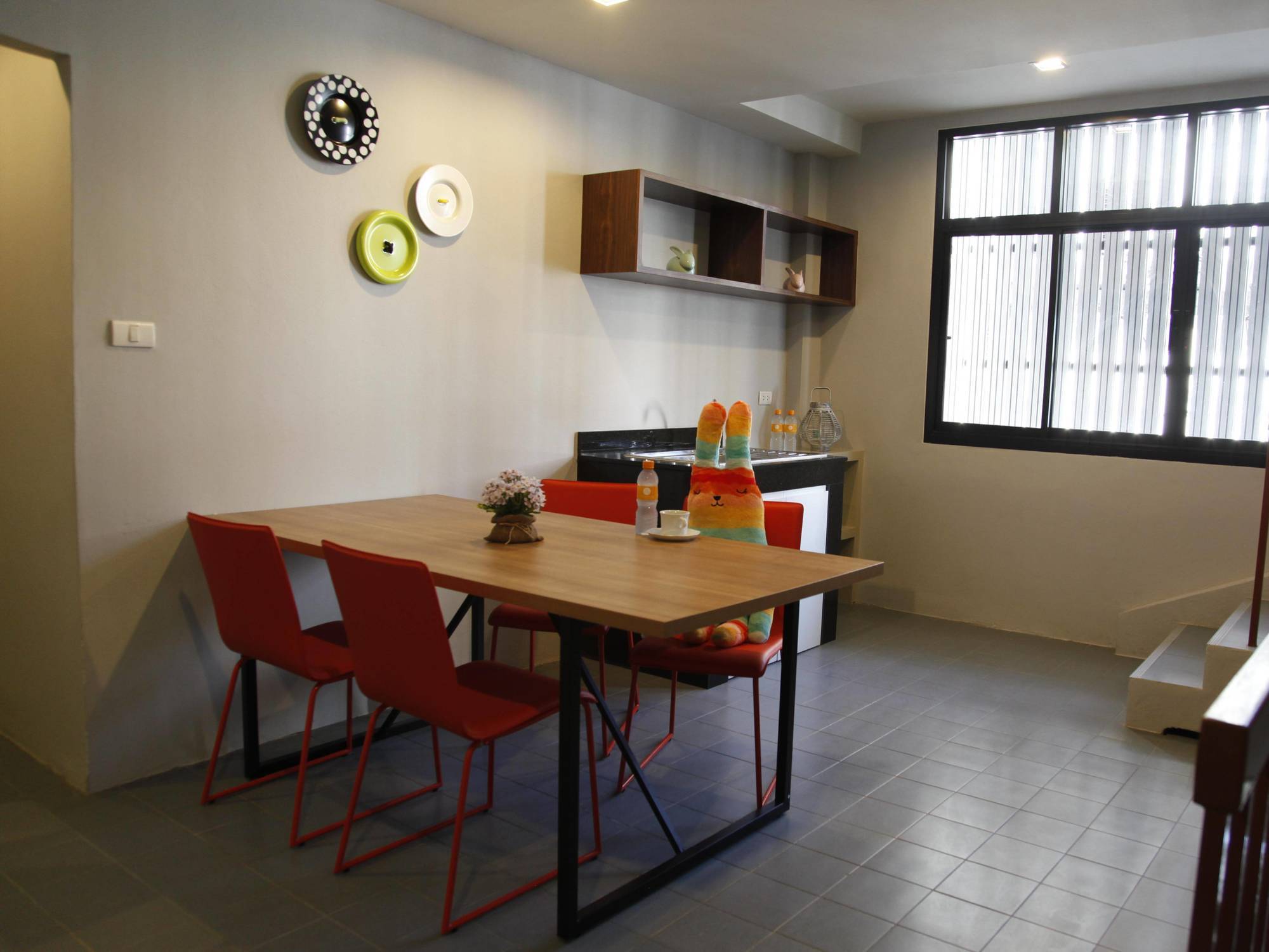Oyo 501 At Night Hostel Phuket Exterior photo